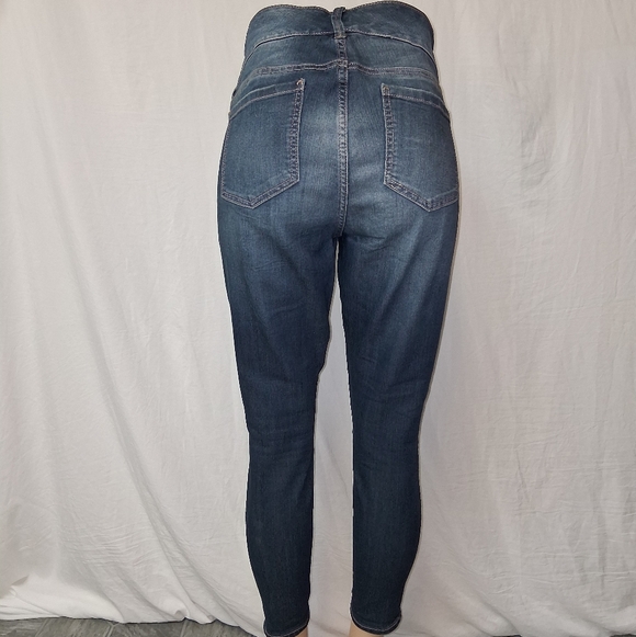 Torrid Denim Women's High Rise Legging Denim Pant Dark Blue Jeans Size 12.S - Picture 6 of 16